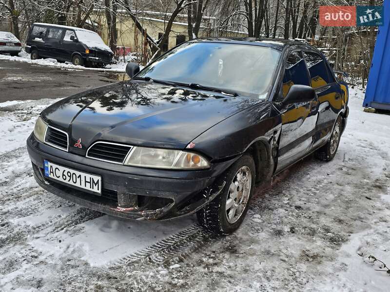 Mitsubishi Carisma (2003)