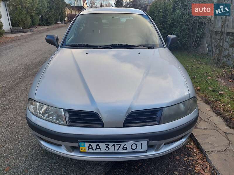 Mitsubishi Carisma (2002)