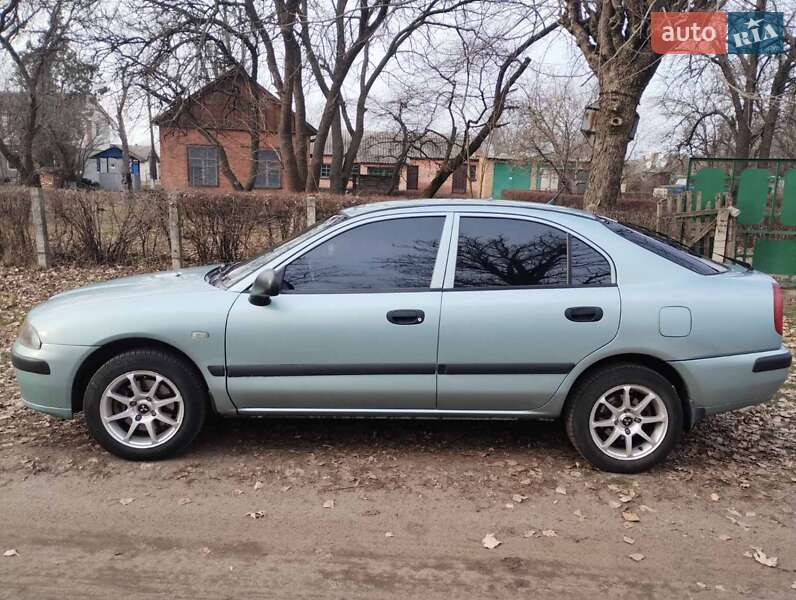 Mitsubishi Carisma (2002)