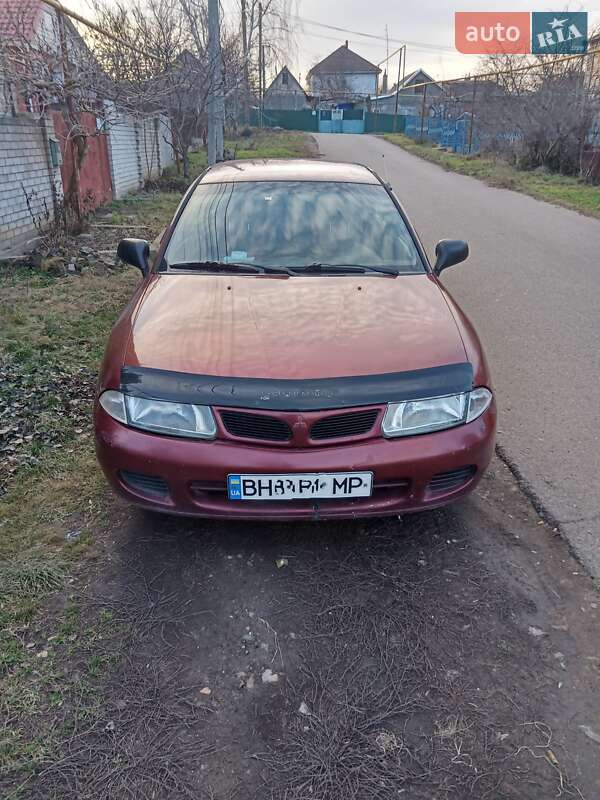 Mitsubishi Carisma (1998)