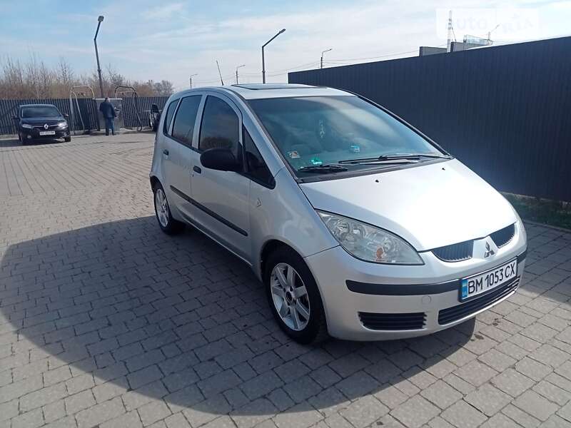 Mitsubishi Colt (2004)