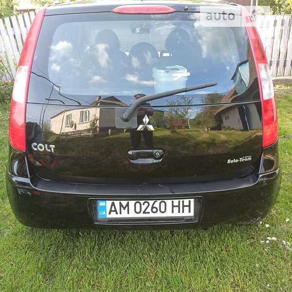 Mitsubishi Colt (2005)