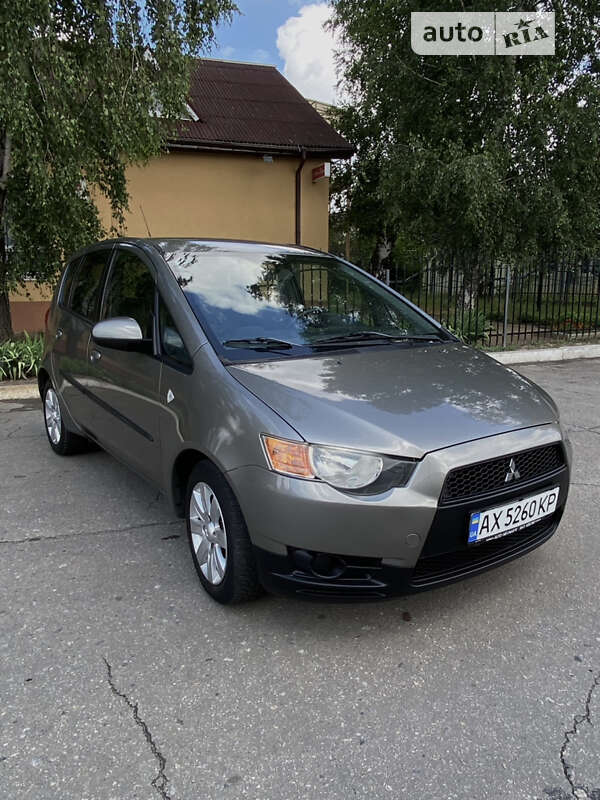 Mitsubishi Colt (2008)