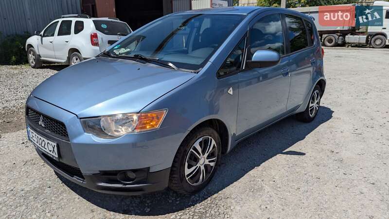 Mitsubishi Colt (2009)