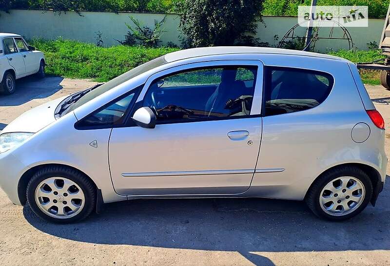 Mitsubishi Colt (2005)