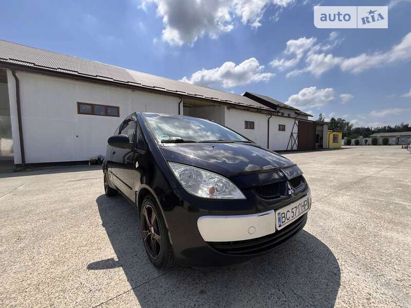 Mitsubishi Colt (2005)