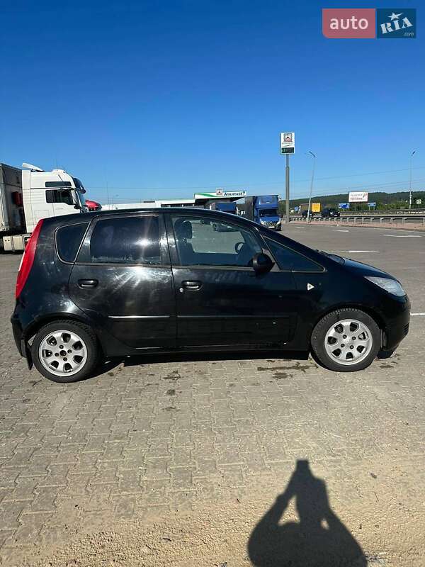 Mitsubishi Colt (2006)