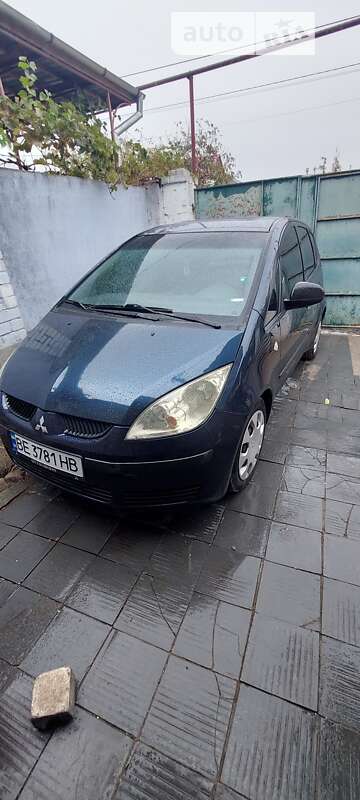 Mitsubishi Colt (2004)