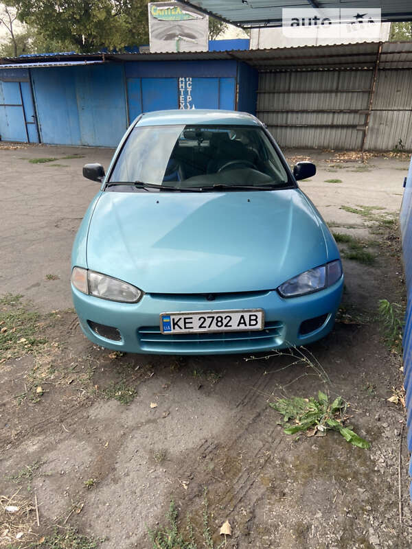 Mitsubishi Colt (1996)