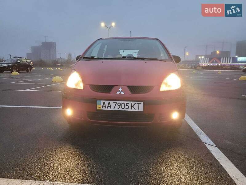 Mitsubishi Colt (2008)