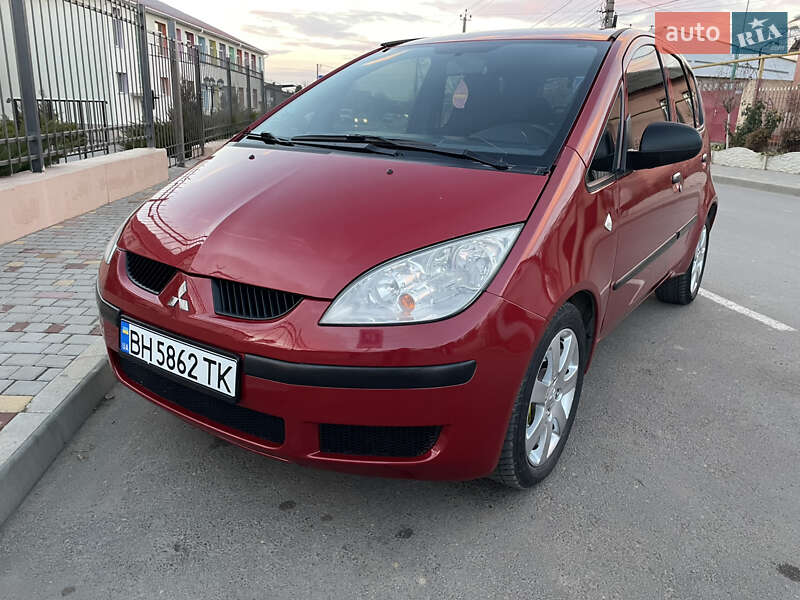 Mitsubishi Colt (2008)
