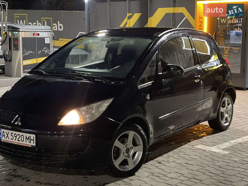 Mitsubishi Colt (2008)