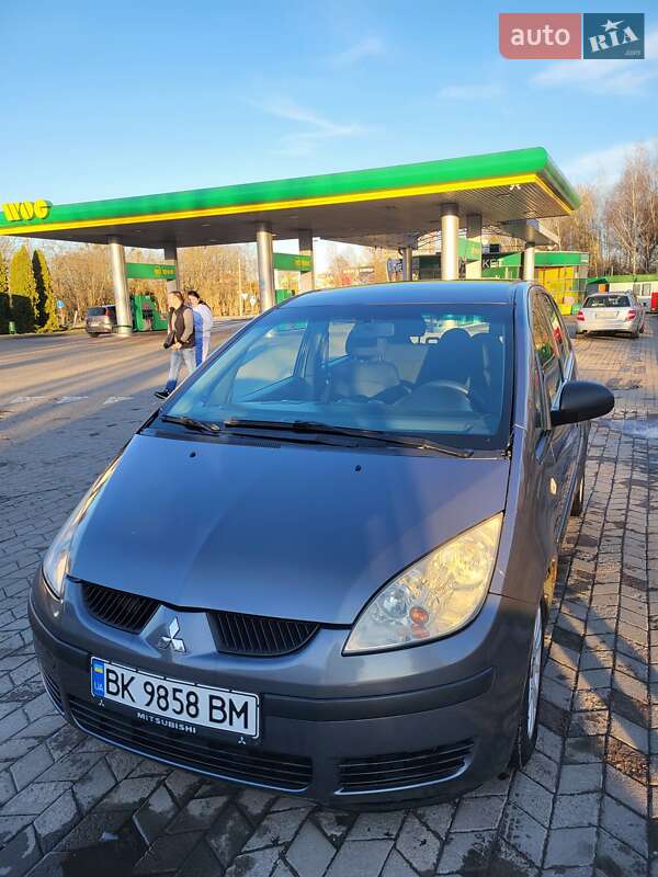 Mitsubishi Colt (2008)