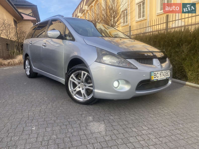 Mitsubishi Grandis (2007)