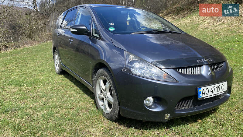 Mitsubishi Grandis (2005)
