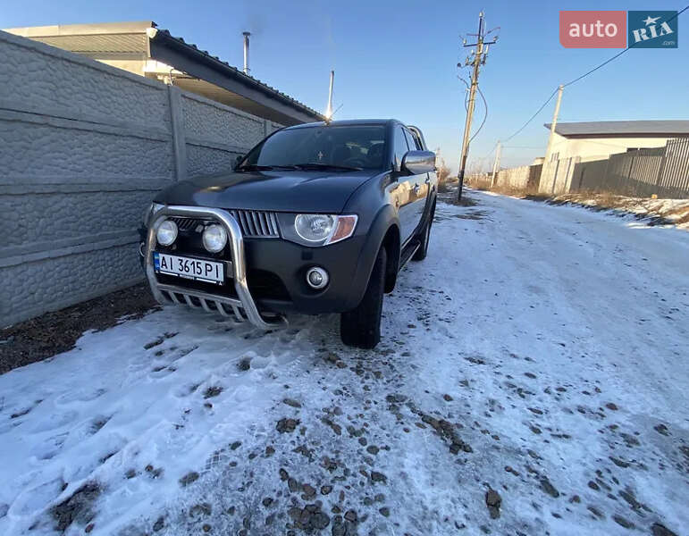 Mitsubishi L 200 (2008)