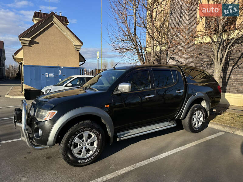 Mitsubishi L 200 (2008)