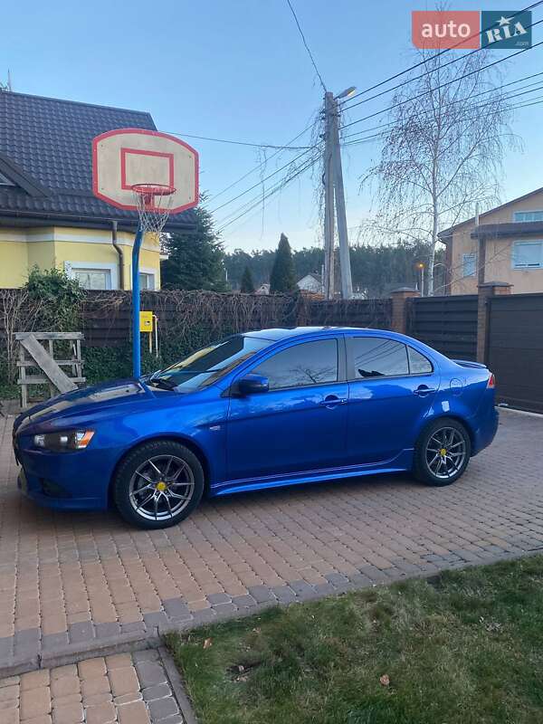 Mitsubishi Lancer (2016)