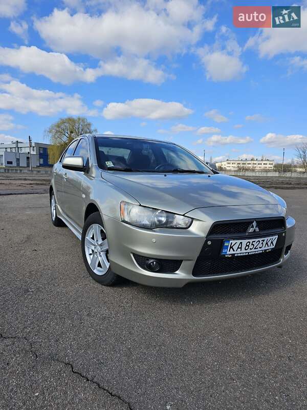 Mitsubishi Lancer (2009)