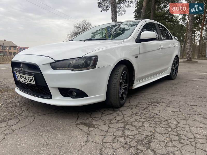Mitsubishi Lancer (2012)