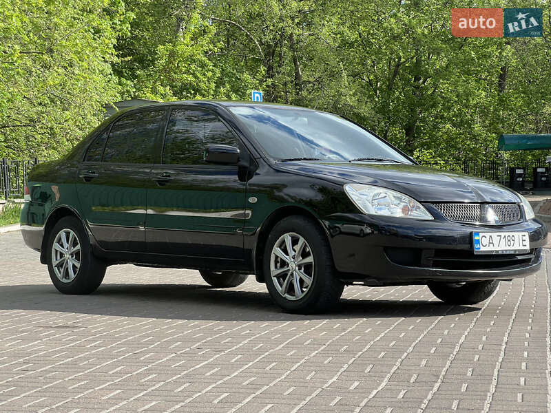 Mitsubishi Lancer (2005)