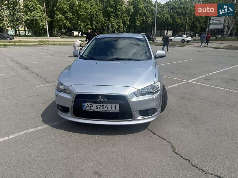 Mitsubishi Lancer (2010)