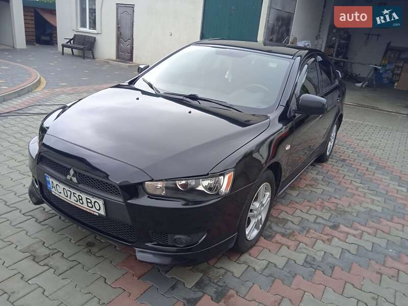Mitsubishi Lancer (2011)
