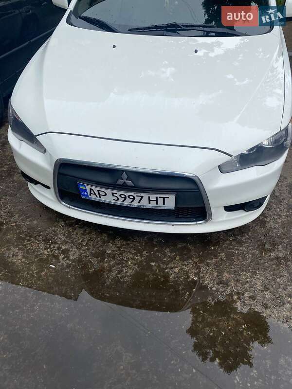 Mitsubishi Lancer (2012)