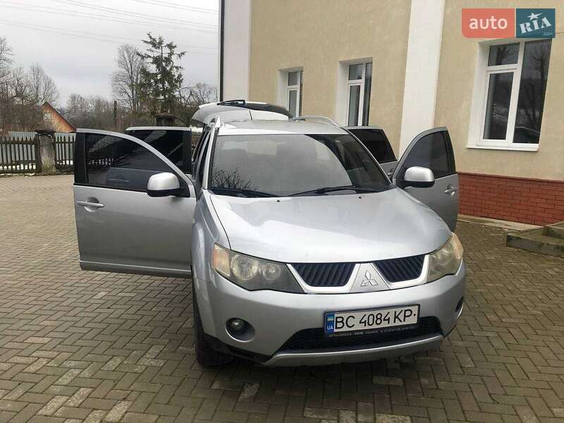 Mitsubishi Outlander xl (2008)