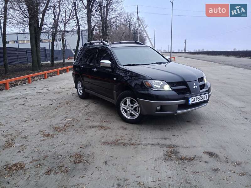 Mitsubishi Outlander (2004)