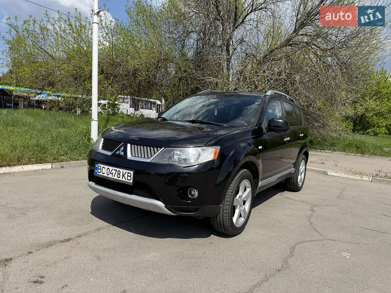 Mitsubishi Outlander (2008)