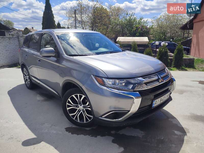Mitsubishi Outlander (2018)
