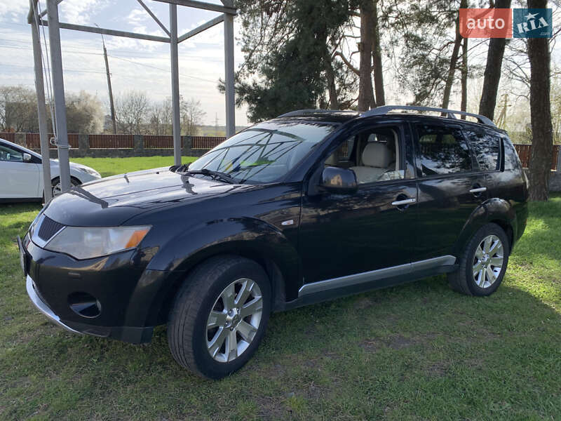 Mitsubishi Outlander (2008)