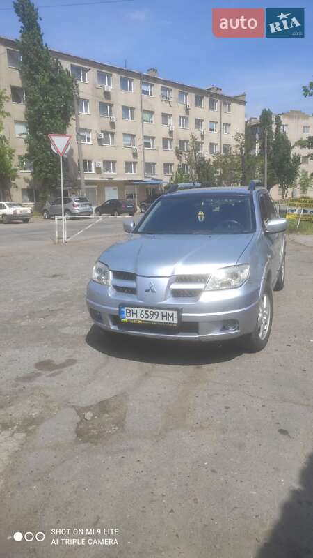 Mitsubishi Outlander (2008)