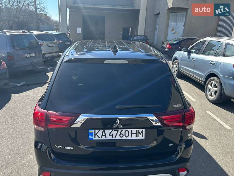 Mitsubishi Outlander (2019)