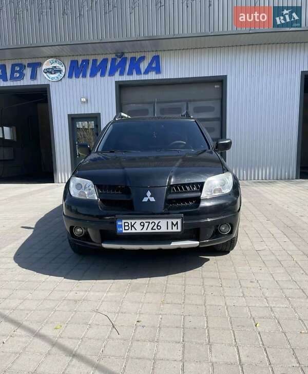 Mitsubishi Outlander (2008)