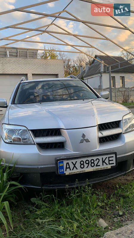 Mitsubishi Outlander (2006)