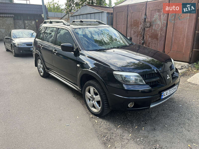 Mitsubishi Outlander (2008)