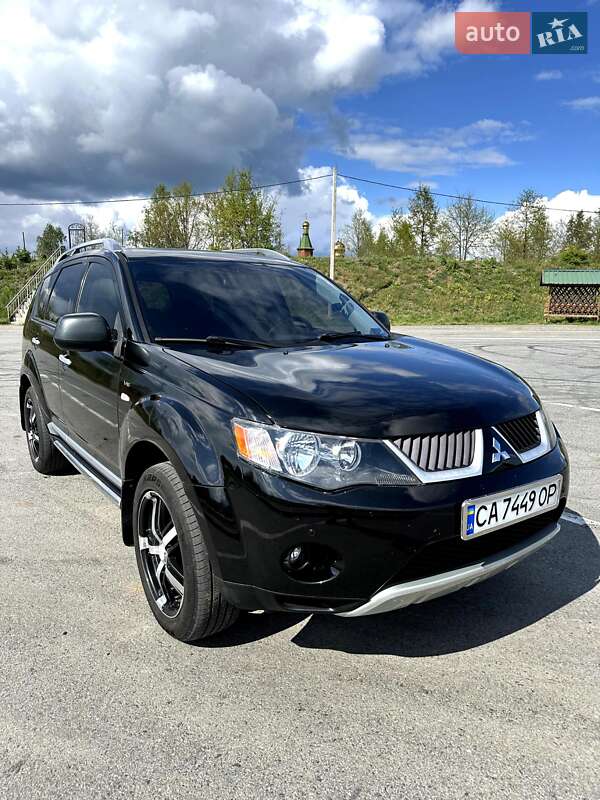 Mitsubishi Outlander (2008)