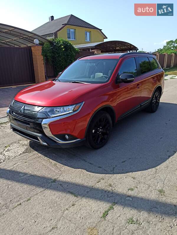 Mitsubishi Outlander (2018)