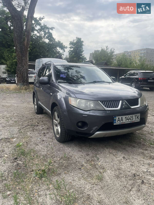 Mitsubishi Outlander (2007)