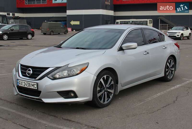 Nissan Altima (2016)