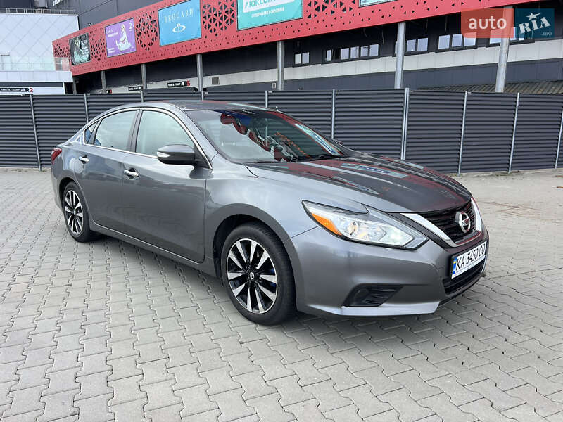 Nissan Altima (2017)