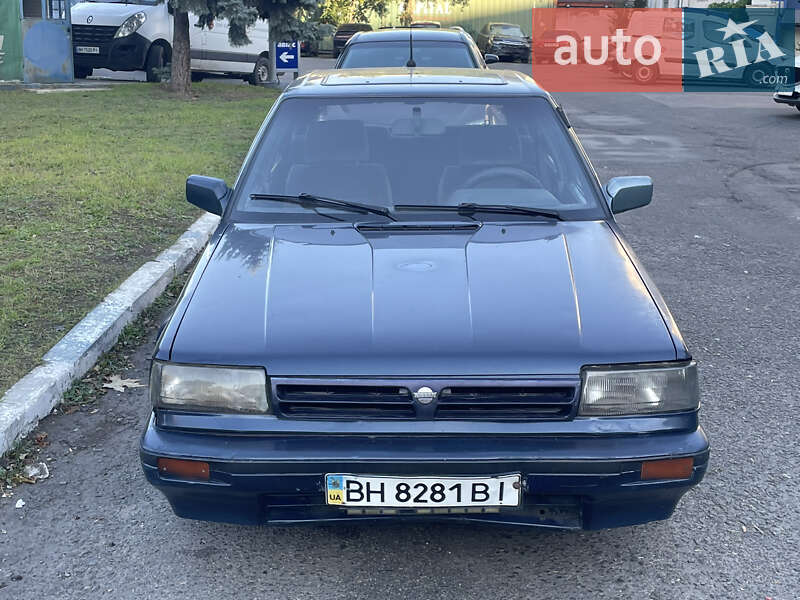 Nissan Bluebird (1989)