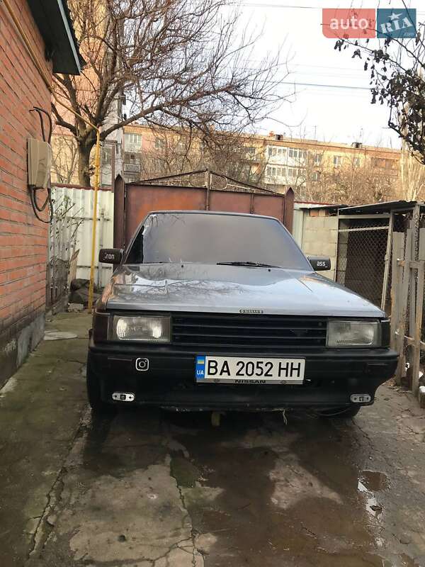 Nissan Bluebird (1986)
