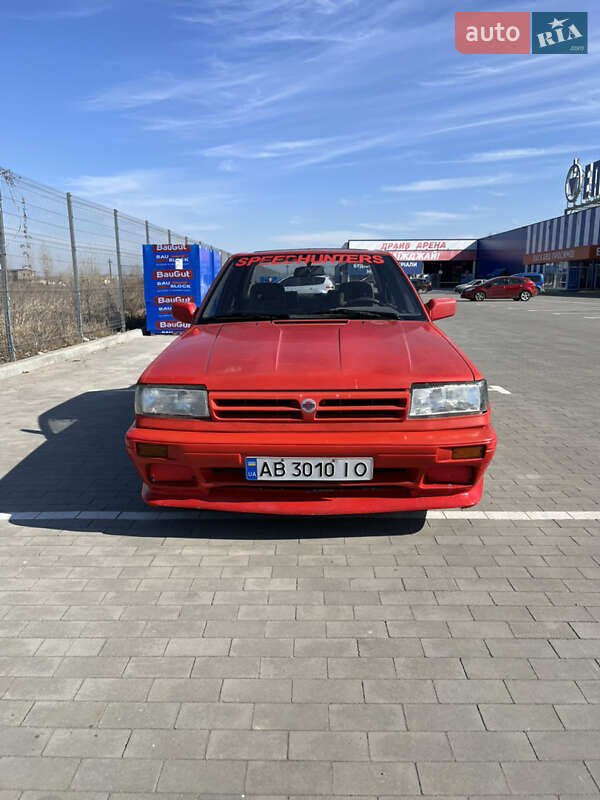 Nissan Bluebird (1989)