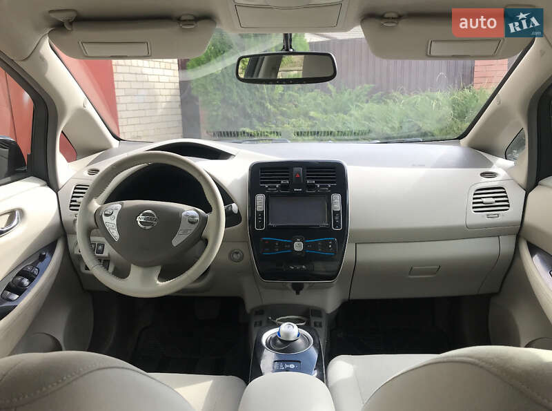 Nissan Leaf (2012)