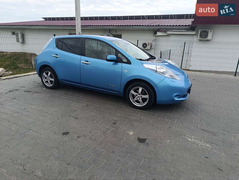 Nissan Leaf (2011)