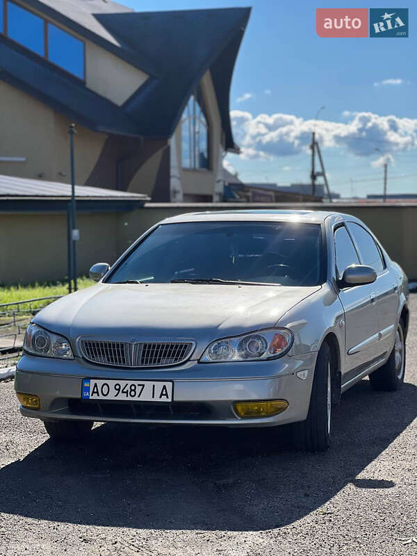 Nissan Maxima (2003)