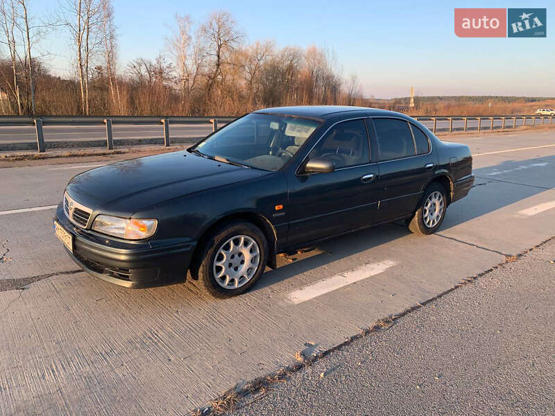 Nissan Maxima (1998)